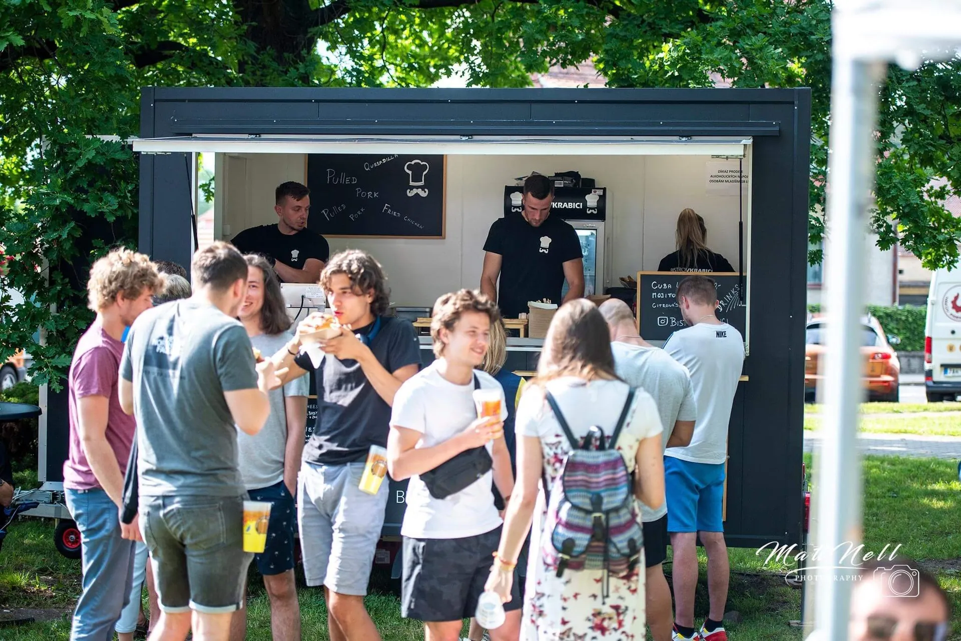 Bistro v Krabici - obrázek 1