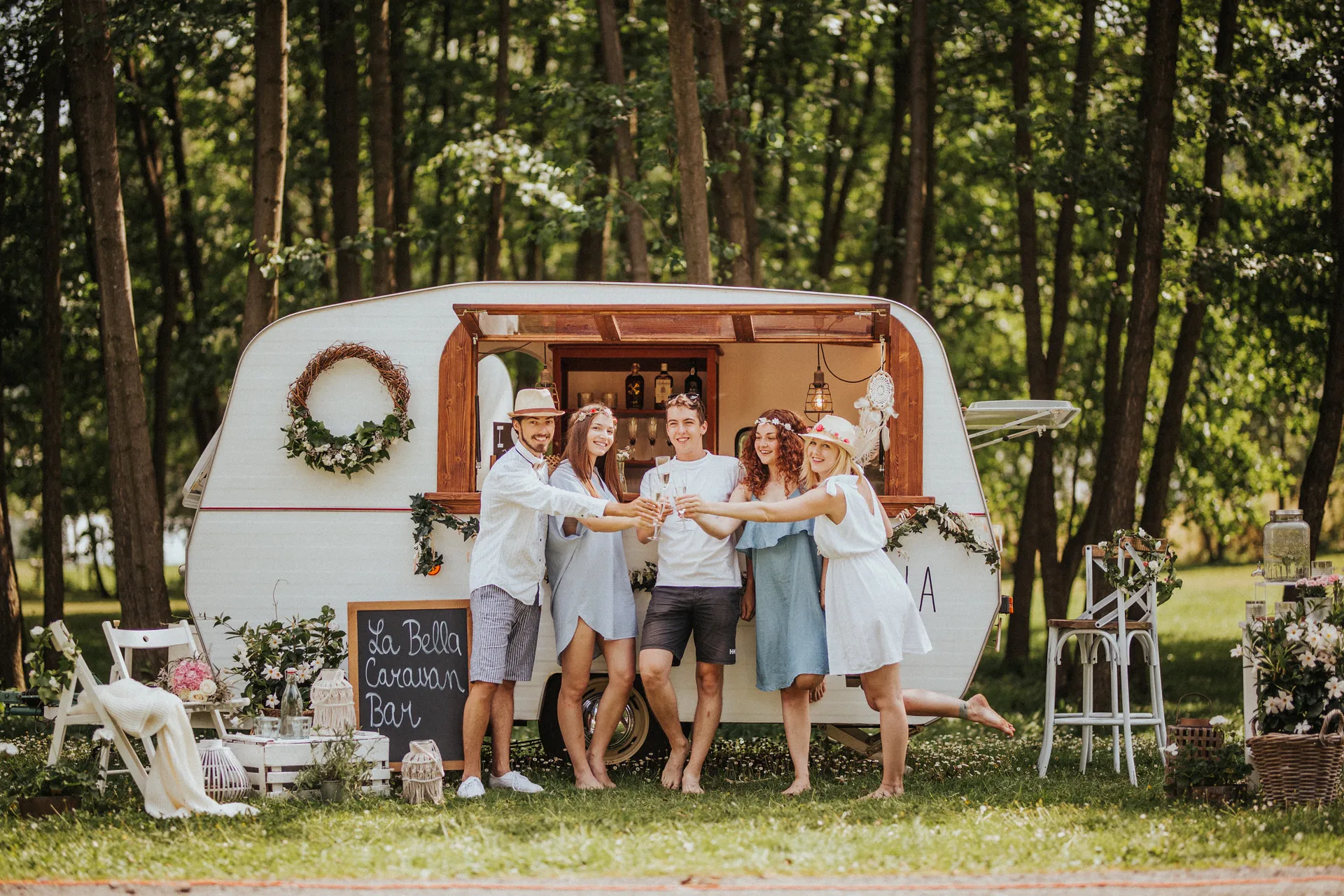 La Bella CaravanBar - obrázek 1