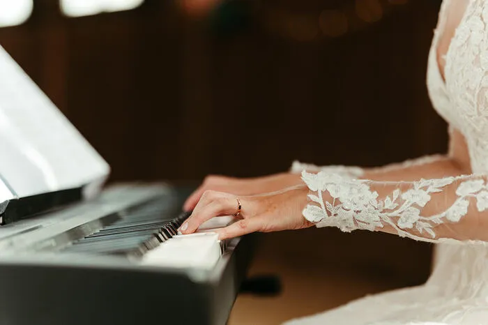 Hudební okamžiky: Hudební doprovod ke svatebnímu obřadu - obrázek 1