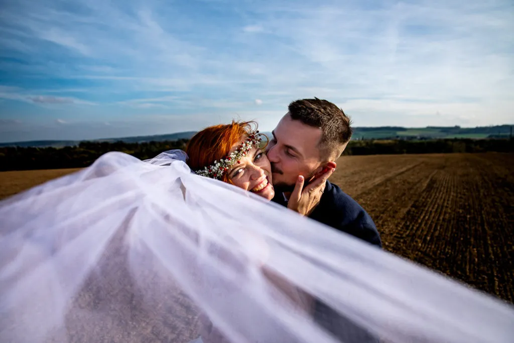 Stoškovi.cz – kreativní svatební fotografové - obrázek 1